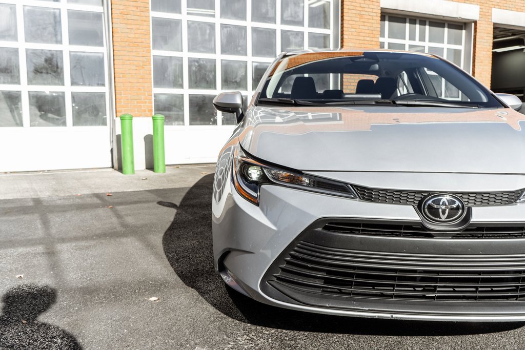 Used 2024 Toyota Corolla LE image 23