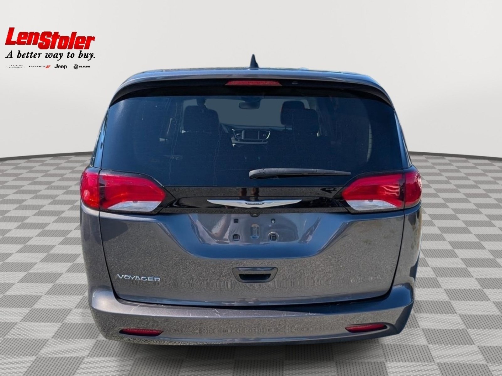 Used 2023 Chrysler Voyager LX FWD image 4