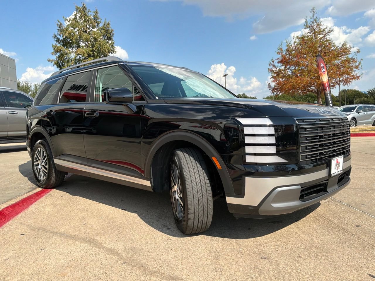 Used 2026 Hyundai Palisade SEL FWD image 4