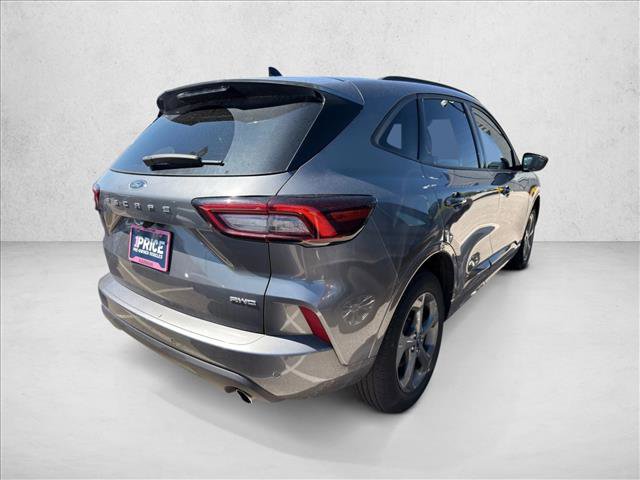 Used 2023 Ford Escape ST-Line w/ Tech Pack #1 AWD/4WD image 4