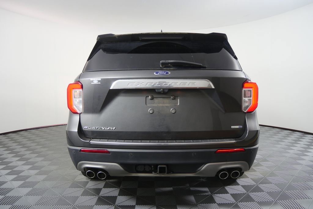 Used 2020 Ford Explorer Platinum w/ Premium Technology Package image 4