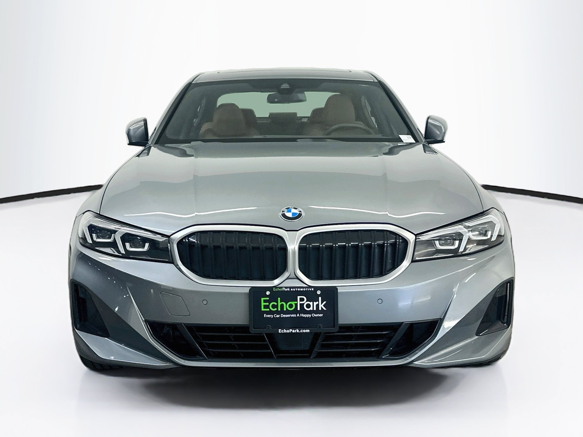 Used 2025 BMW 330i xDrive Sedan AWD/4WD image 2