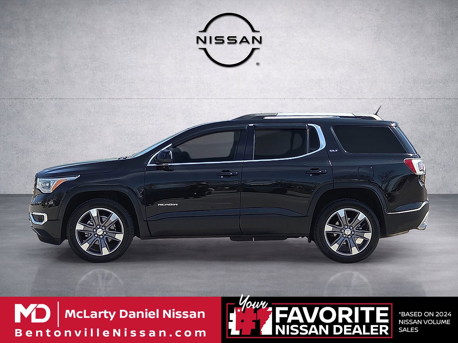 Used 2019 GMC Acadia SLT w/ LPO, Black Accent Package image 3