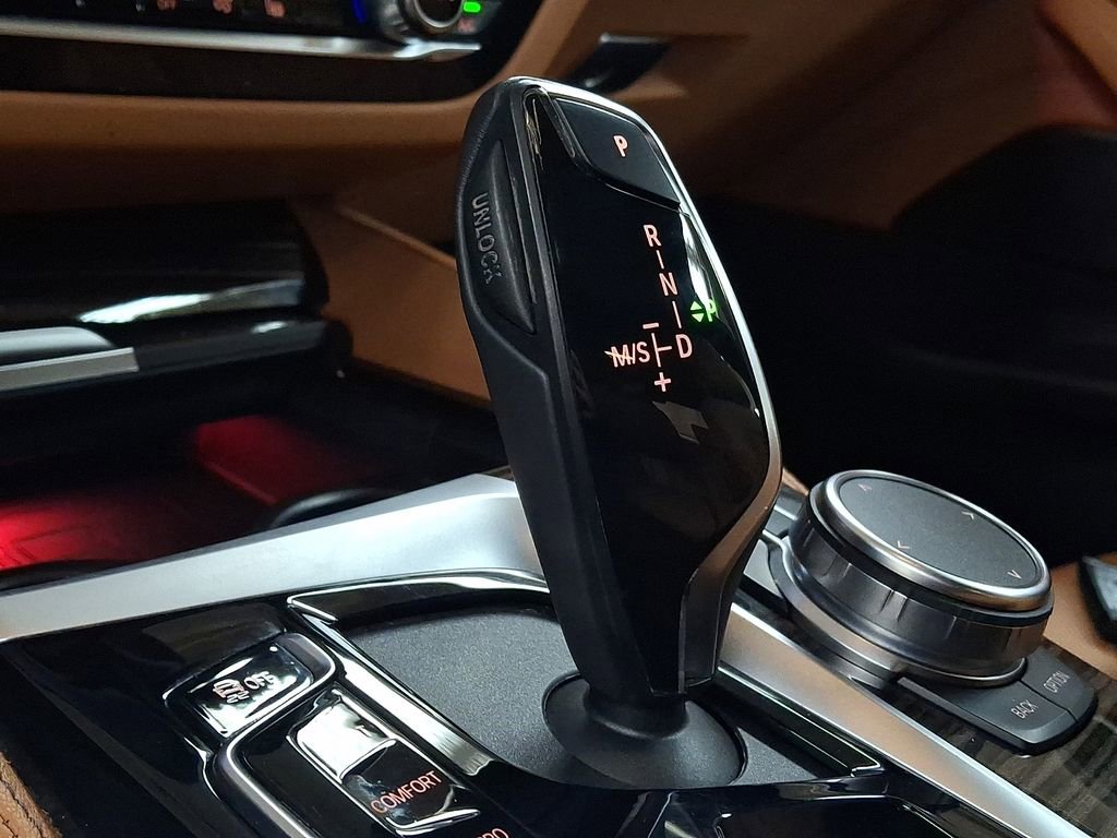 Certified 2023 BMW 530i xDrive w/ M Sport Package image 12