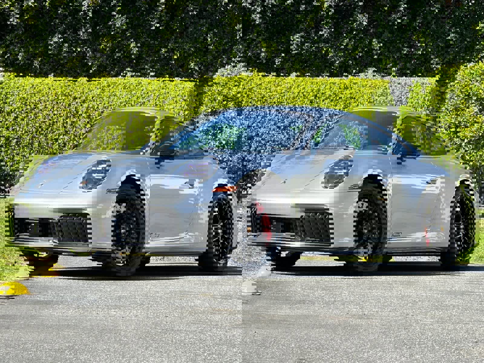 Certified 2025 Porsche 911 Carrera GTS RWD image 1