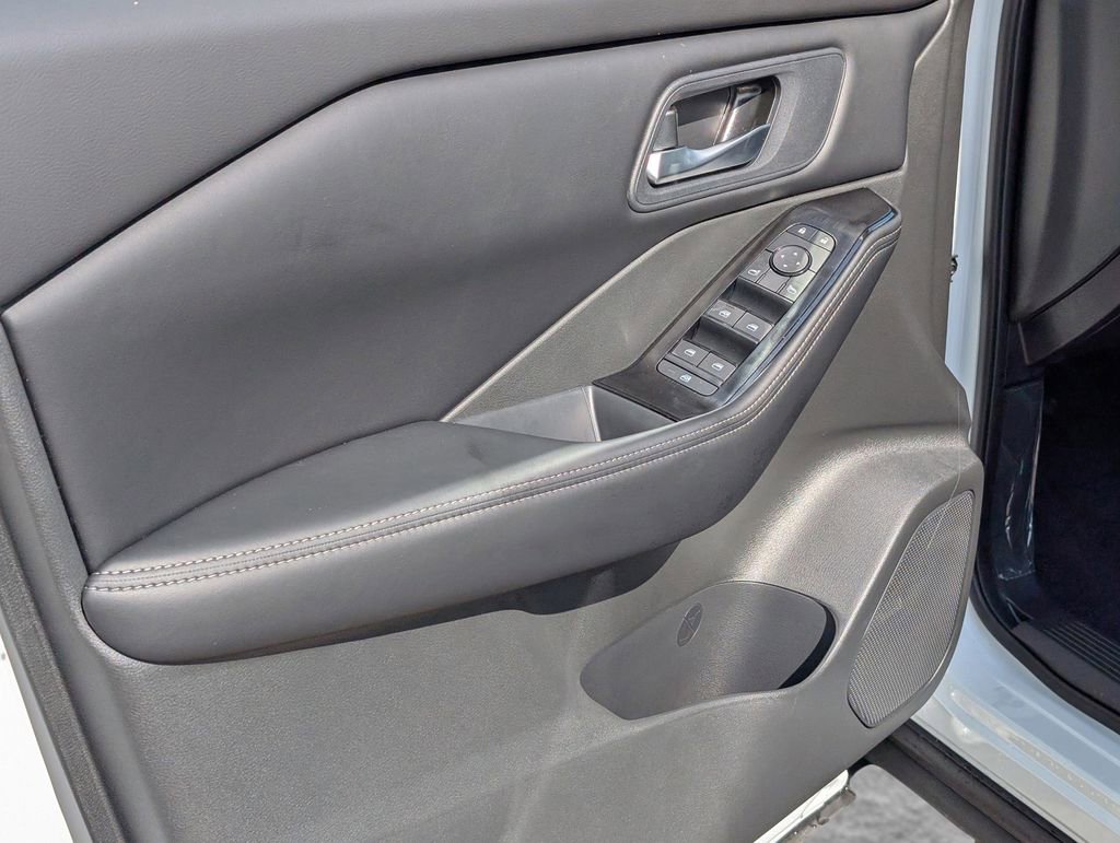 New 2026 Nissan Rogue SV image 15