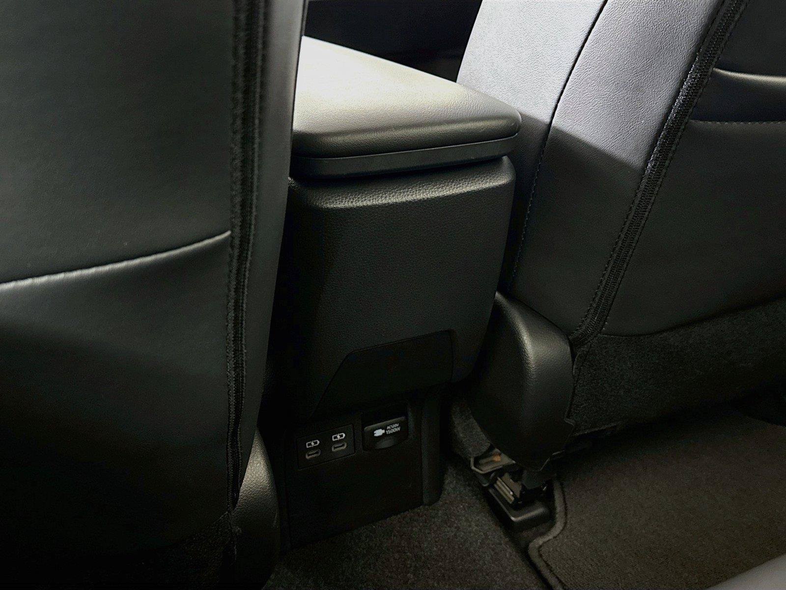 Certified 2026 Toyota Prius Plug-In Hybrid FWD image 37