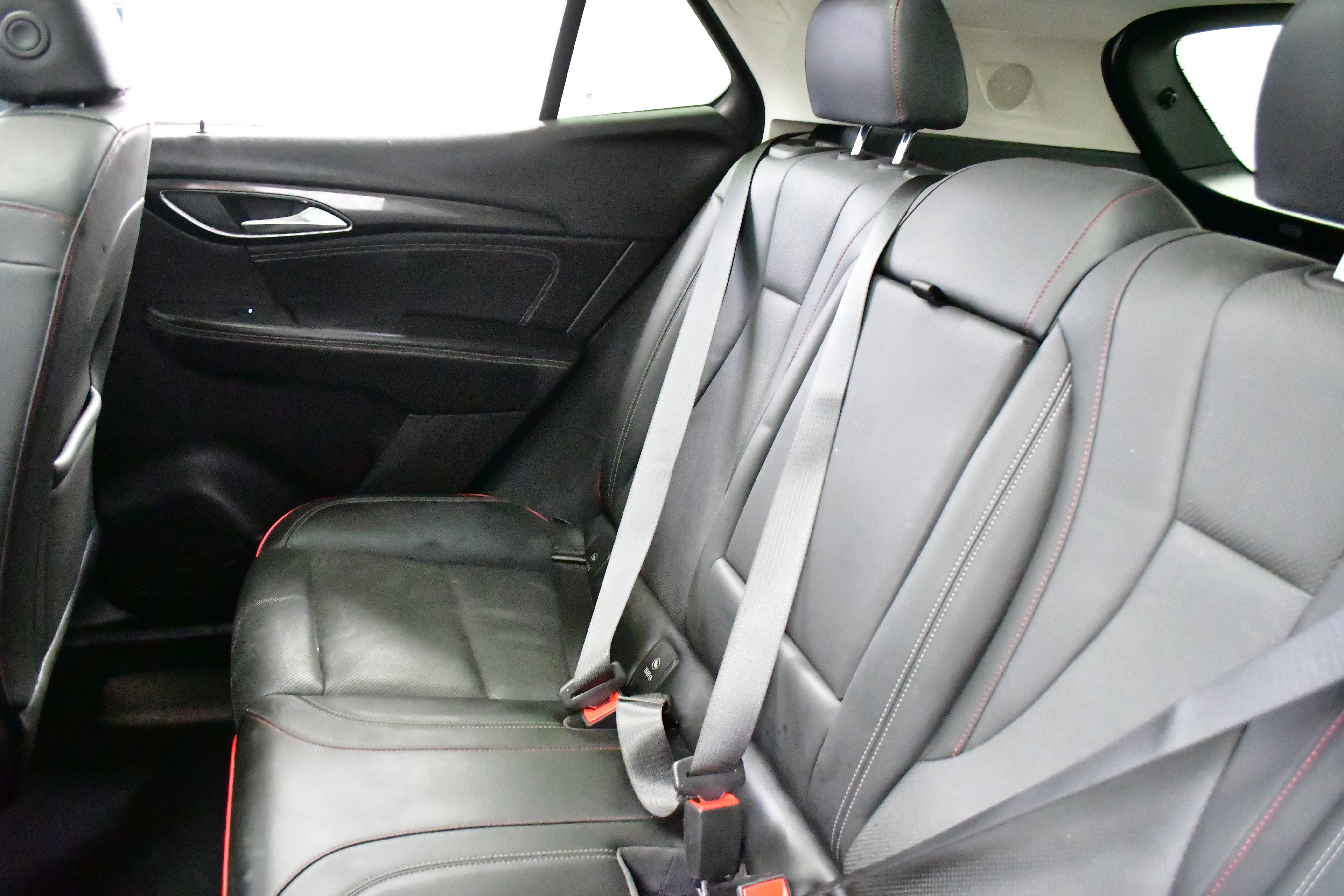 Used 2023 Buick Envision Essence w/ Sport Touring Package image 12