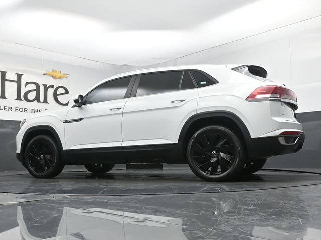 Used 2024 Volkswagen Atlas Cross Sport SE w/ Black Wheel Package FWD image 56