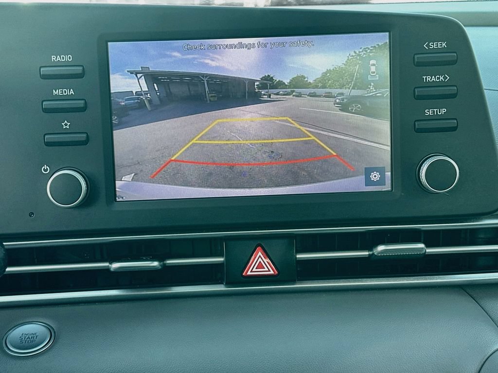 Used 2022 Hyundai Elantra SEL FWD image 13