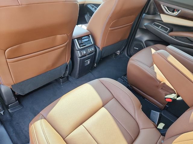 Used 2022 Subaru Ascent Touring AWD/4WD image 12