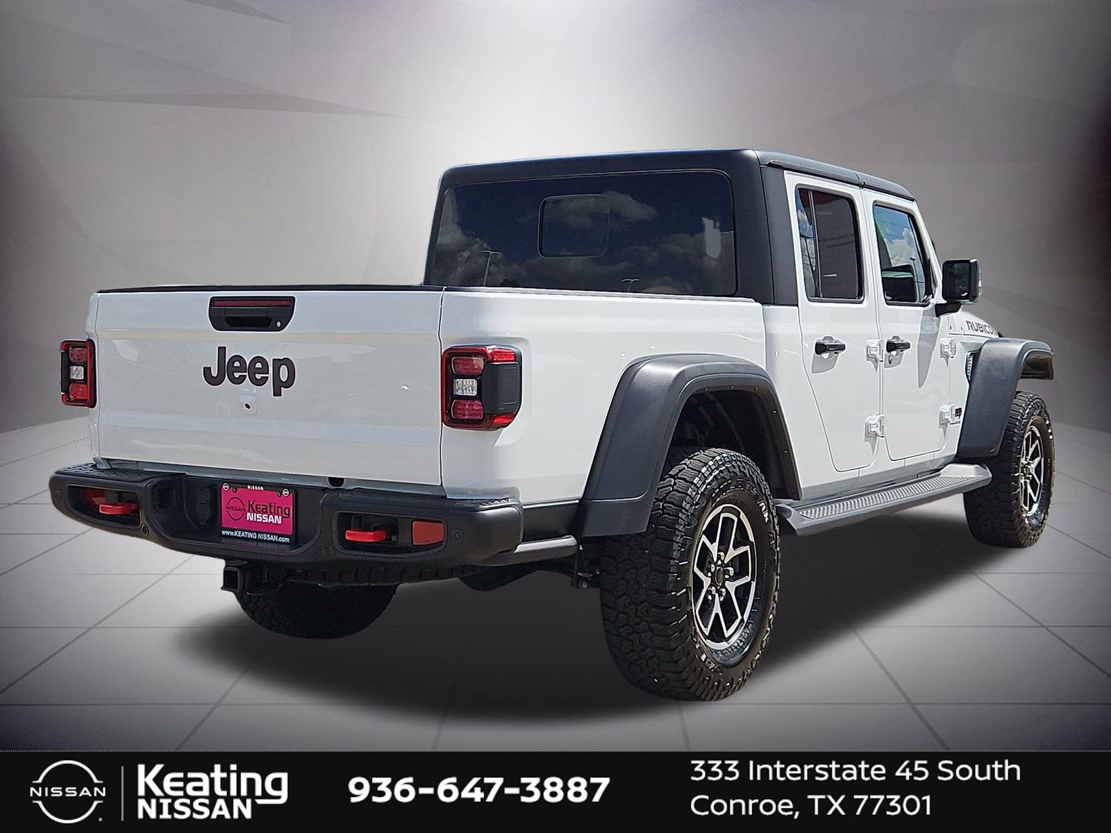 Used 2024 Jeep Gladiator Rubicon w/ Safety Group AWD/4WD image 3