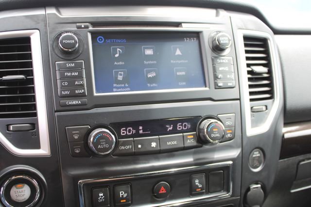 Used 2018 Nissan Titan SV w/ SV Convenience Package RWD image 34