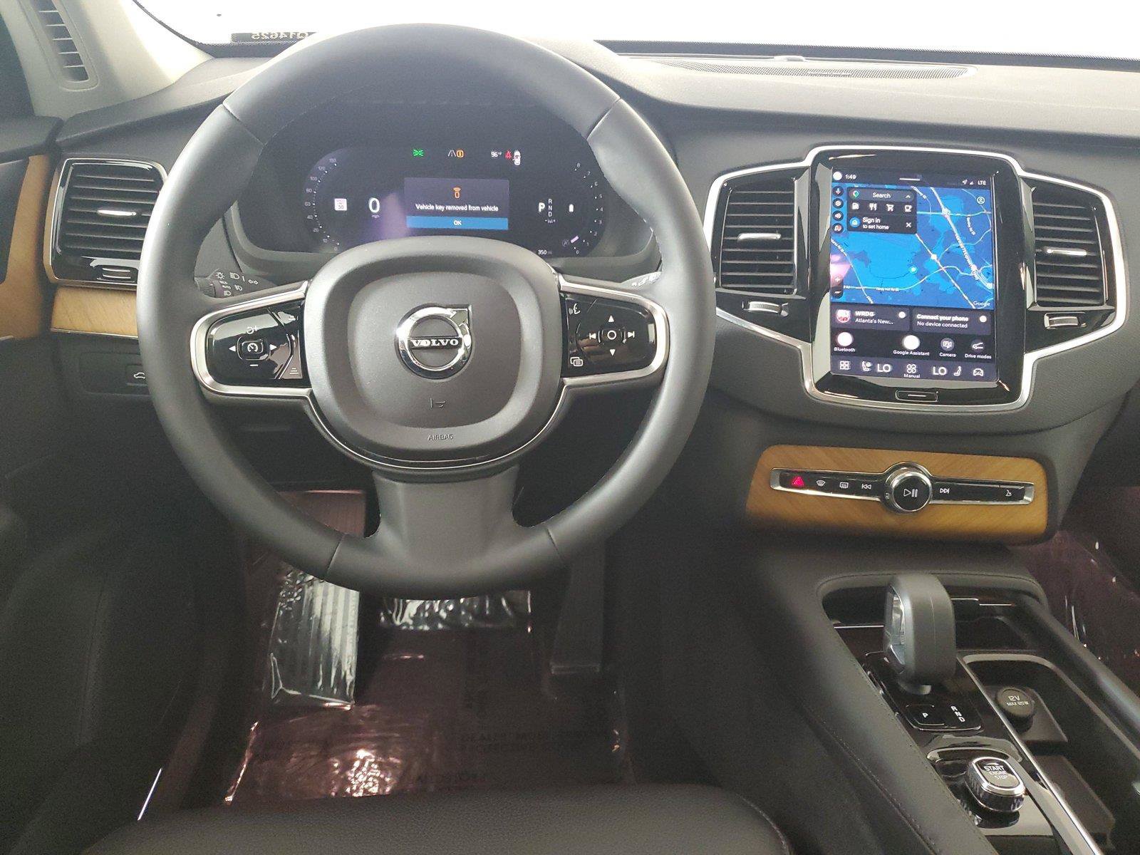 Certified 2023 Volvo XC90 B6 Plus w/ Protection Package AWD/4WD image 16