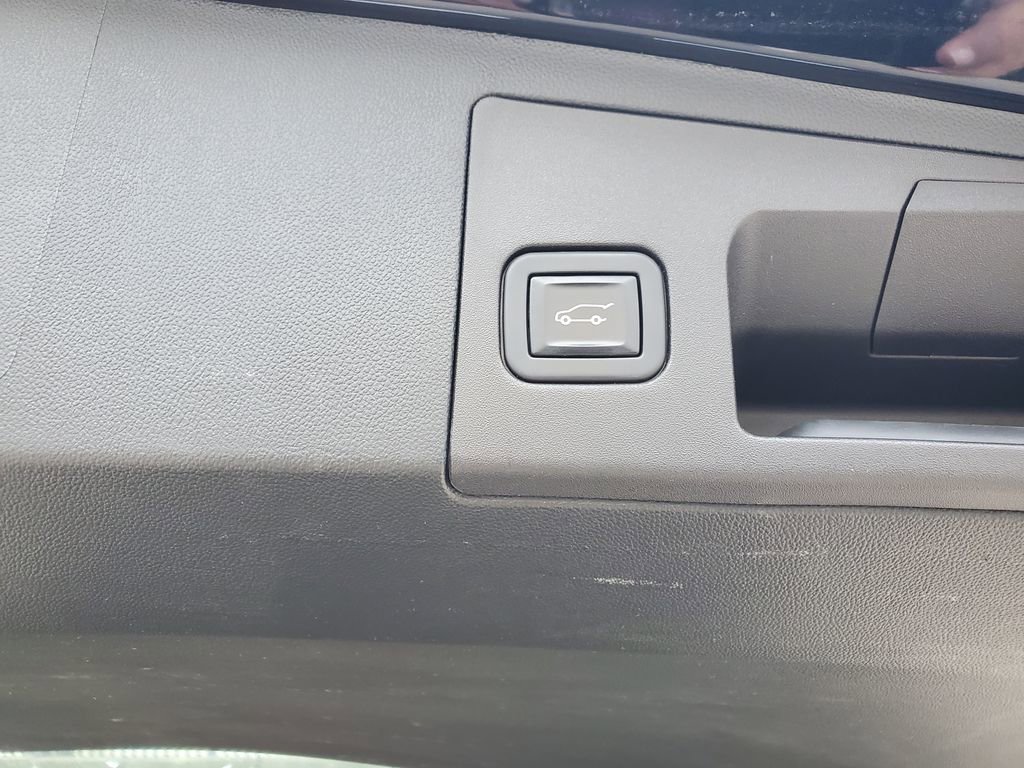 Certified 2022 Cadillac XT5 Premium Luxury image 49