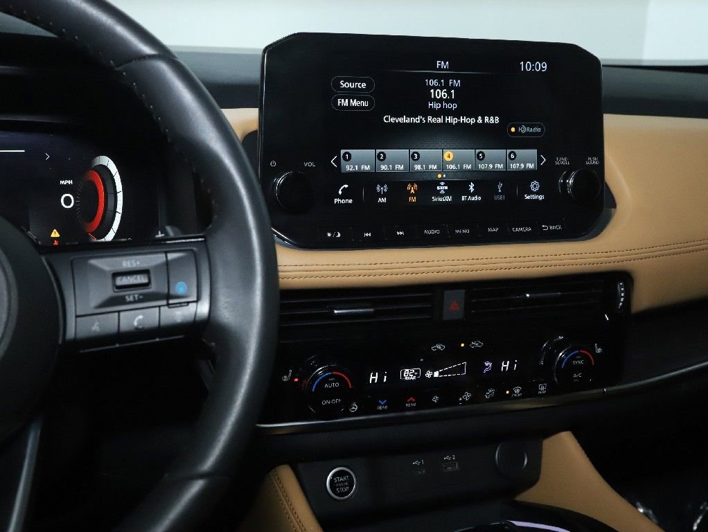 Used 2021 Nissan Rogue Platinum image 27