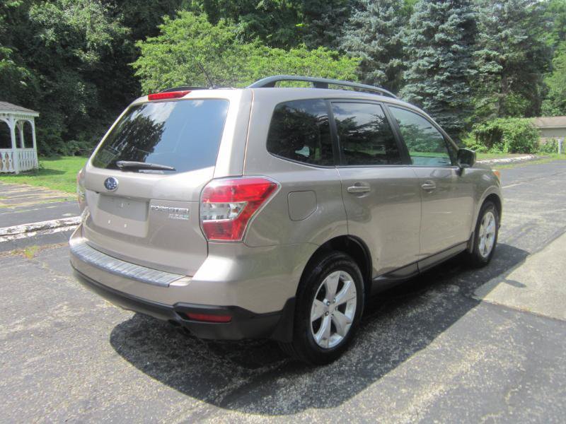 Used 2014 Subaru Forester 2.5i Premium w/ All-Weather Package AWD/4WD image 17