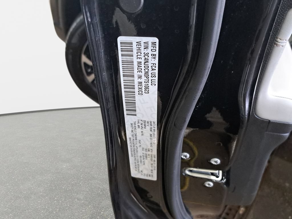 Certified 2023 Jeep Compass Limited AWD/4WD image 35