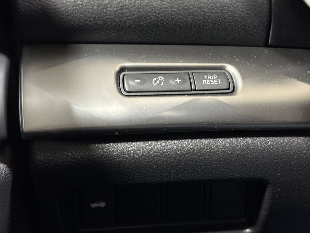 Used 2020 Nissan Maxima 3.5 SV w/ Floor Mat Group FWD image 19