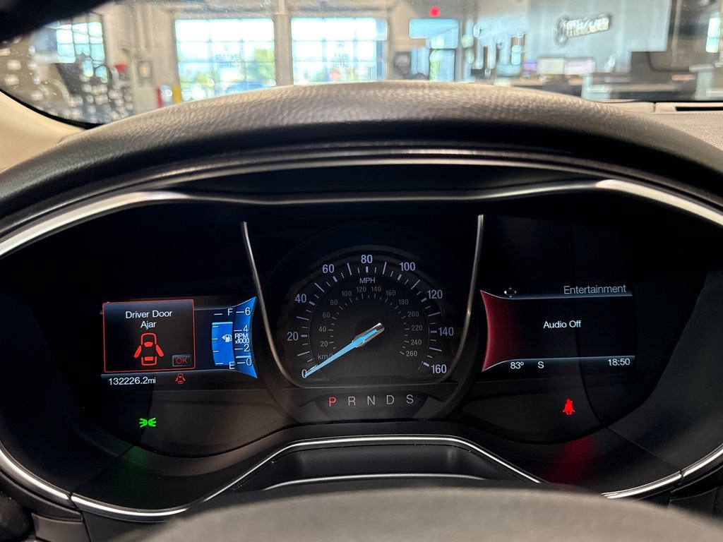 Used 2018 Ford Fusion Titanium AWD/4WD image 22