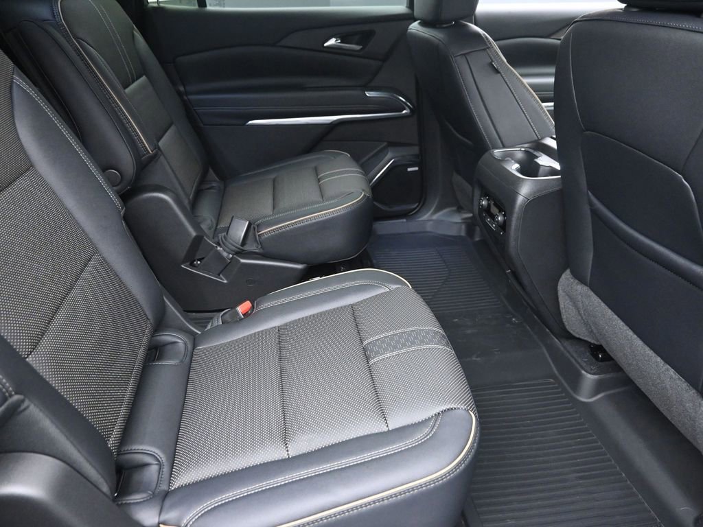 New 2026 Chevrolet Traverse High Country image 8