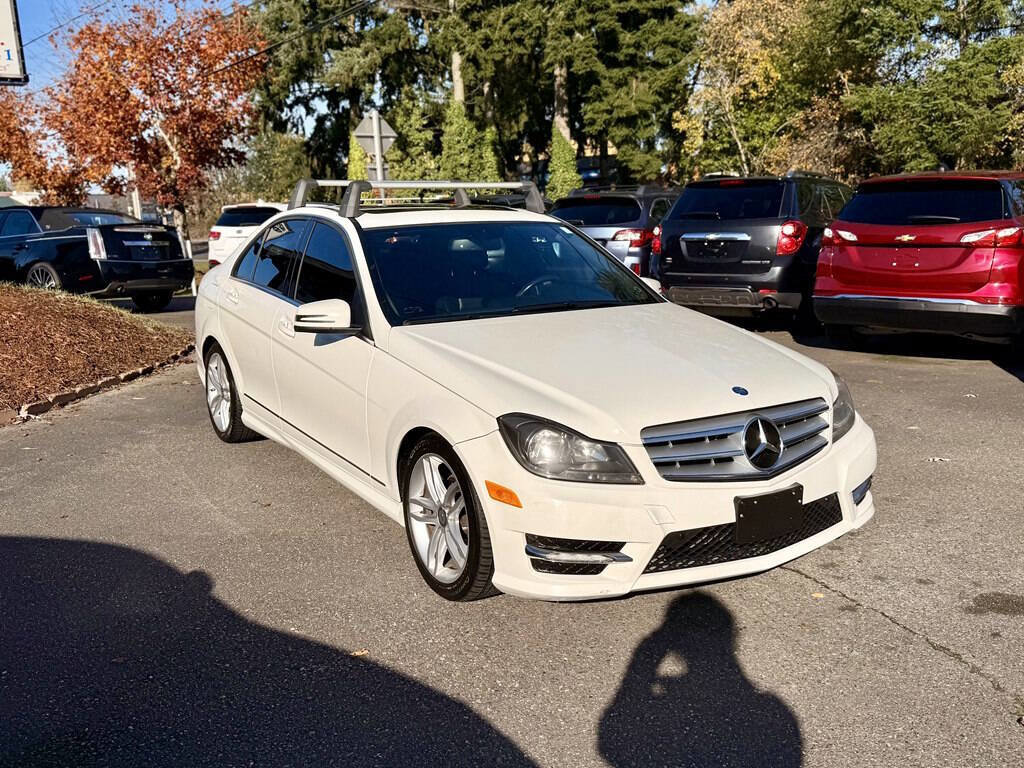 Used 2012 Mercedes-Benz C 300 4MATIC Sedan image 8