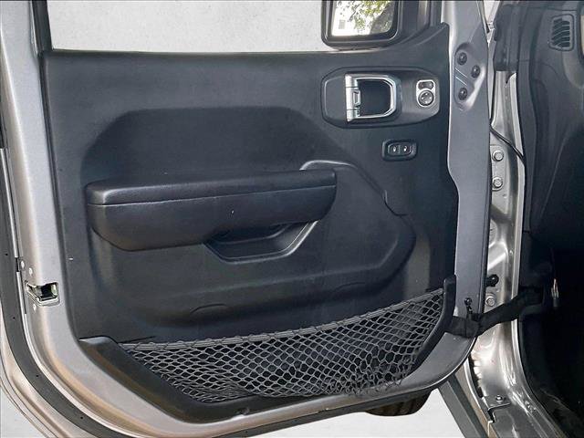 Used 2018 Jeep Wrangler Unlimited Sport S AWD/4WD image 18