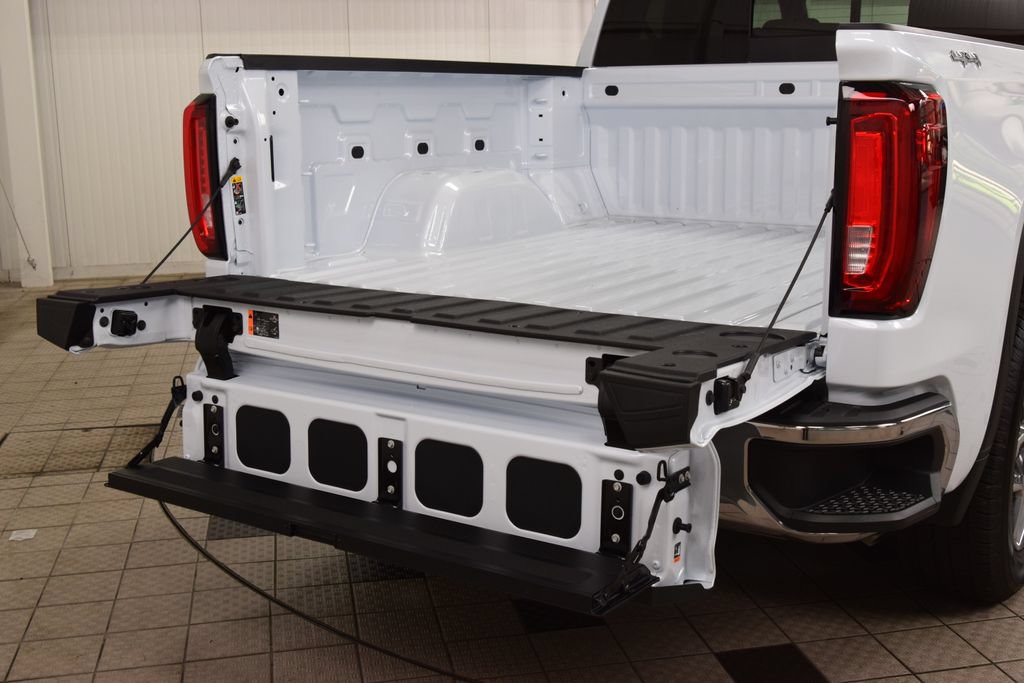 Used 2026 GMC Sierra 1500 SLT AWD/4WD image 27