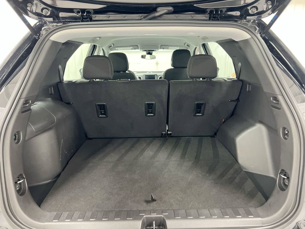 Used 2023 Chevrolet Equinox LS AWD/4WD image 26
