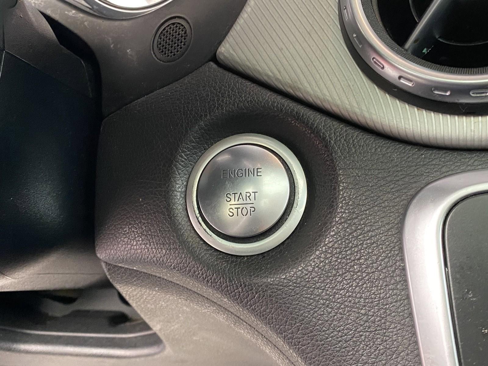 Used 2017 Mercedes-Benz GLA 250 4MATIC image 23