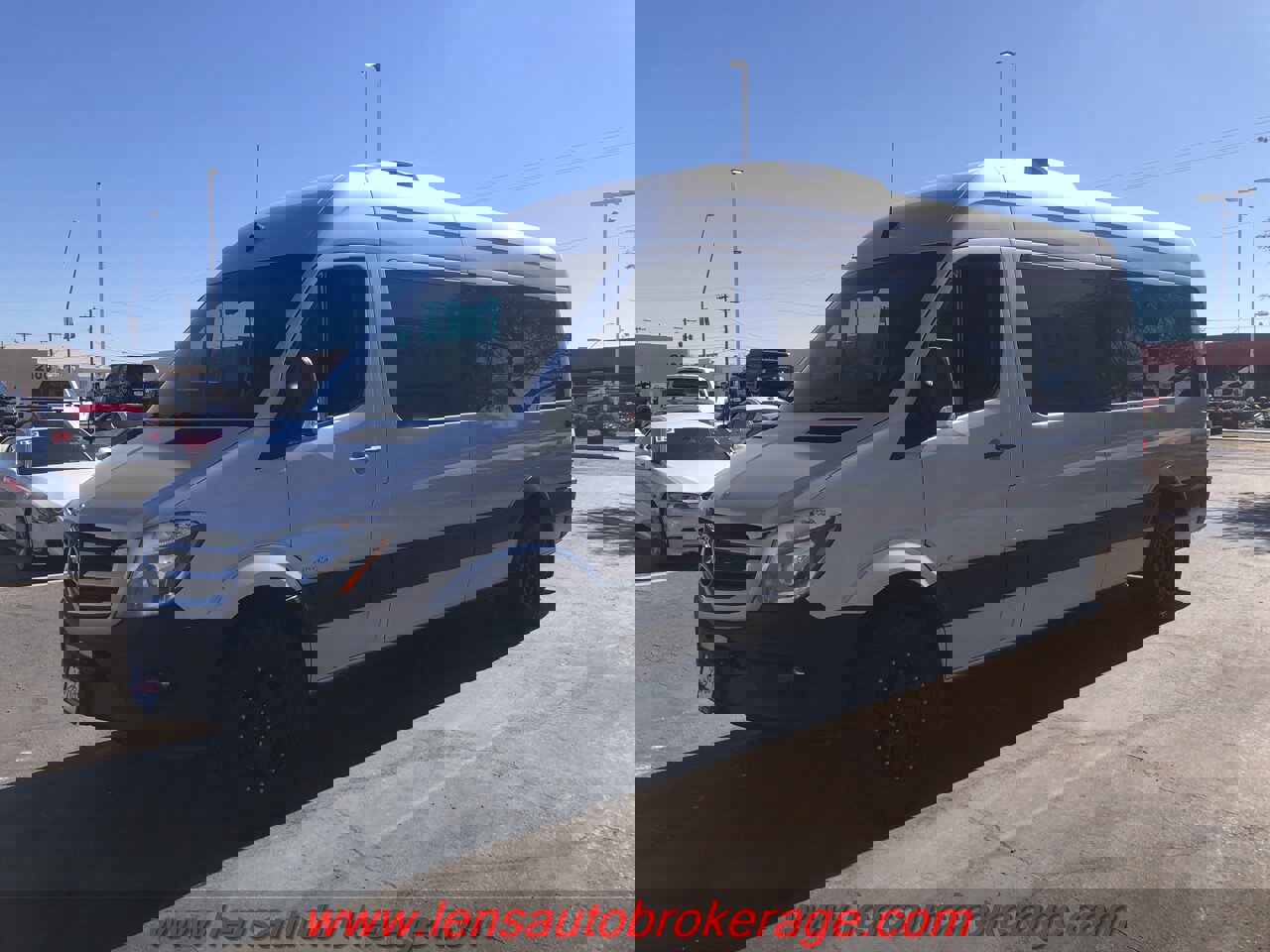 Used 2015 Mercedes-Benz Sprinter 2500 image 25