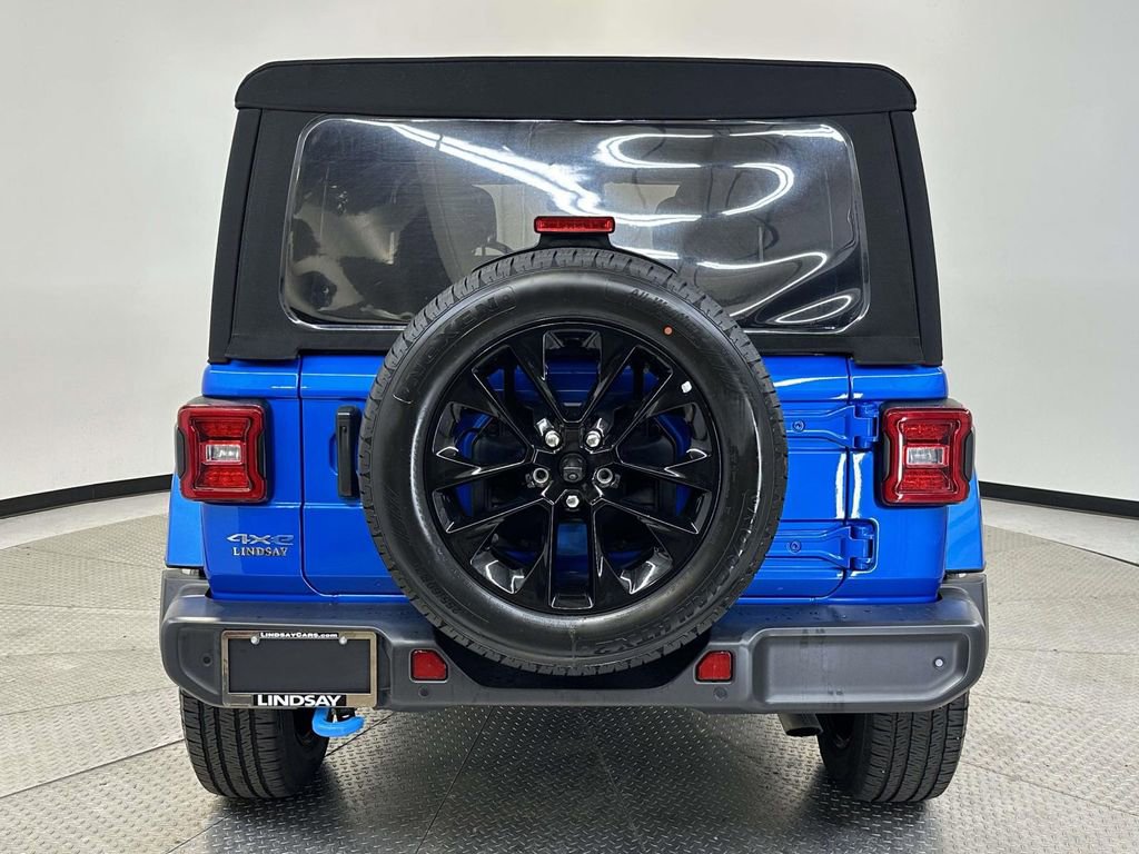 Used 2024 Jeep Wrangler Unlimited Sahara w/ Safety Group image 6