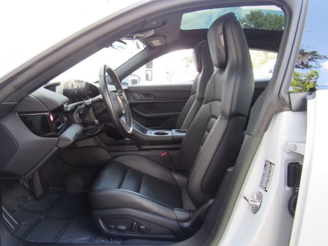 Used 2023 Porsche Taycan Premium Package w/ Premium Package image 16