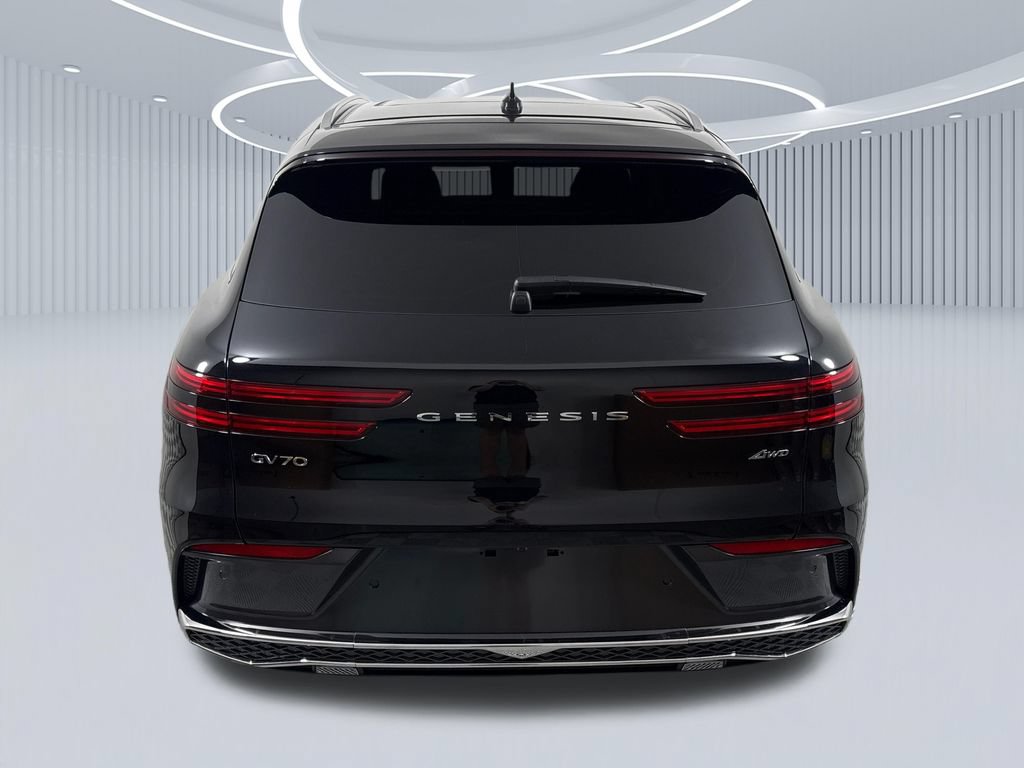 Certified 2026 Genesis GV70 2.5T Select AWD/4WD image 4