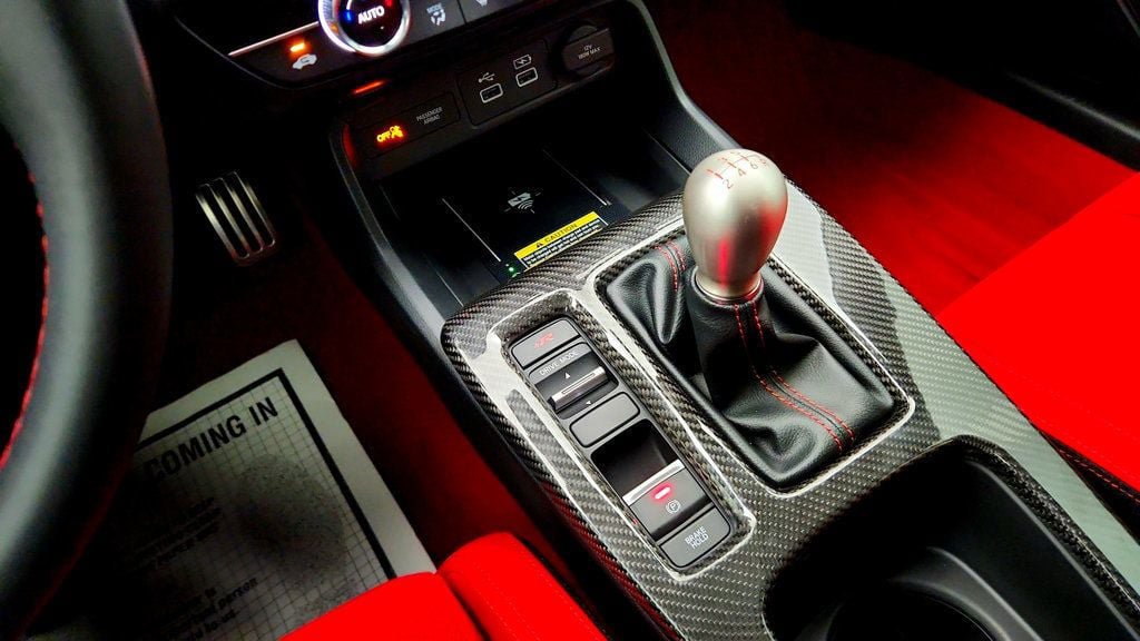 Used 2023 Honda Civic Type R image 16