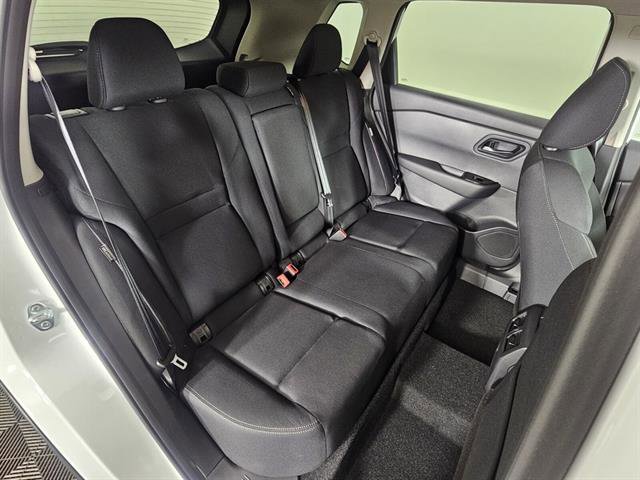 New 2026 Nissan Rogue S image 16