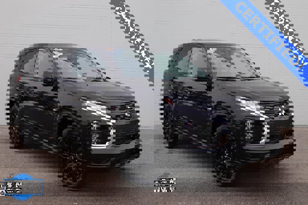 Used 2025 Mitsubishi Outlander Sport LE image 1