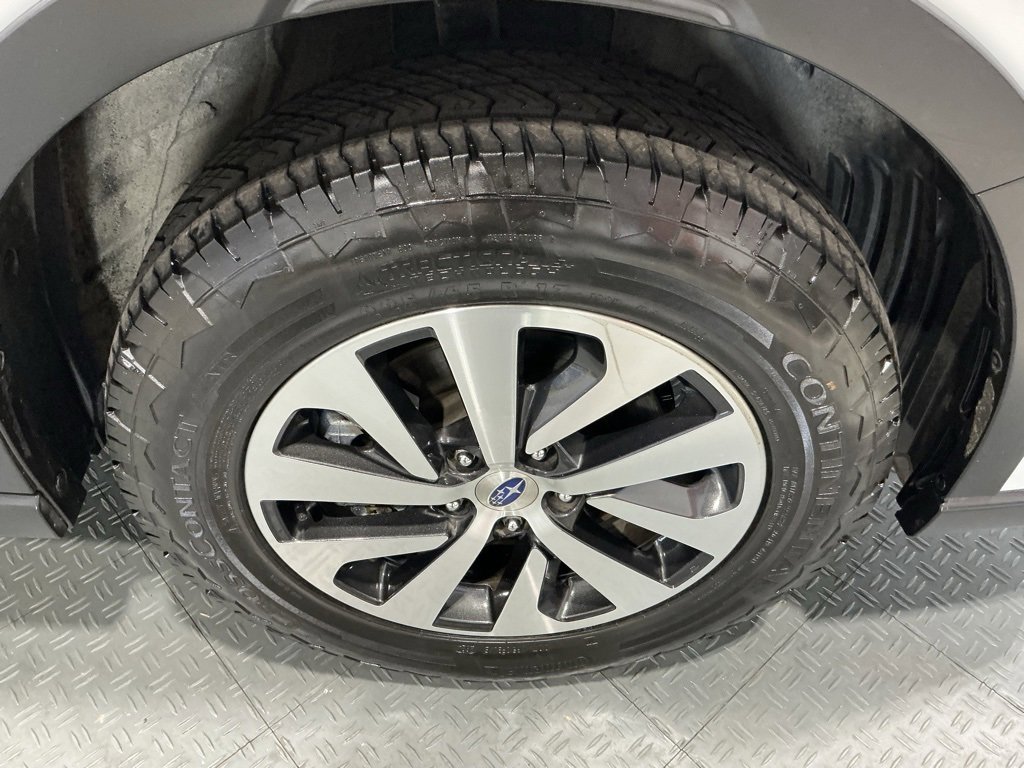 Used 2020 Subaru Outback Premium image 44