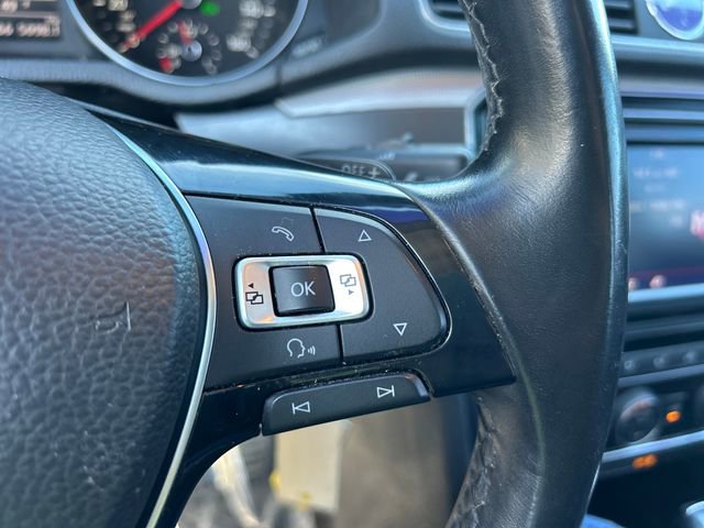 Used 2017 Volkswagen Passat 1.8T R-Line image 14