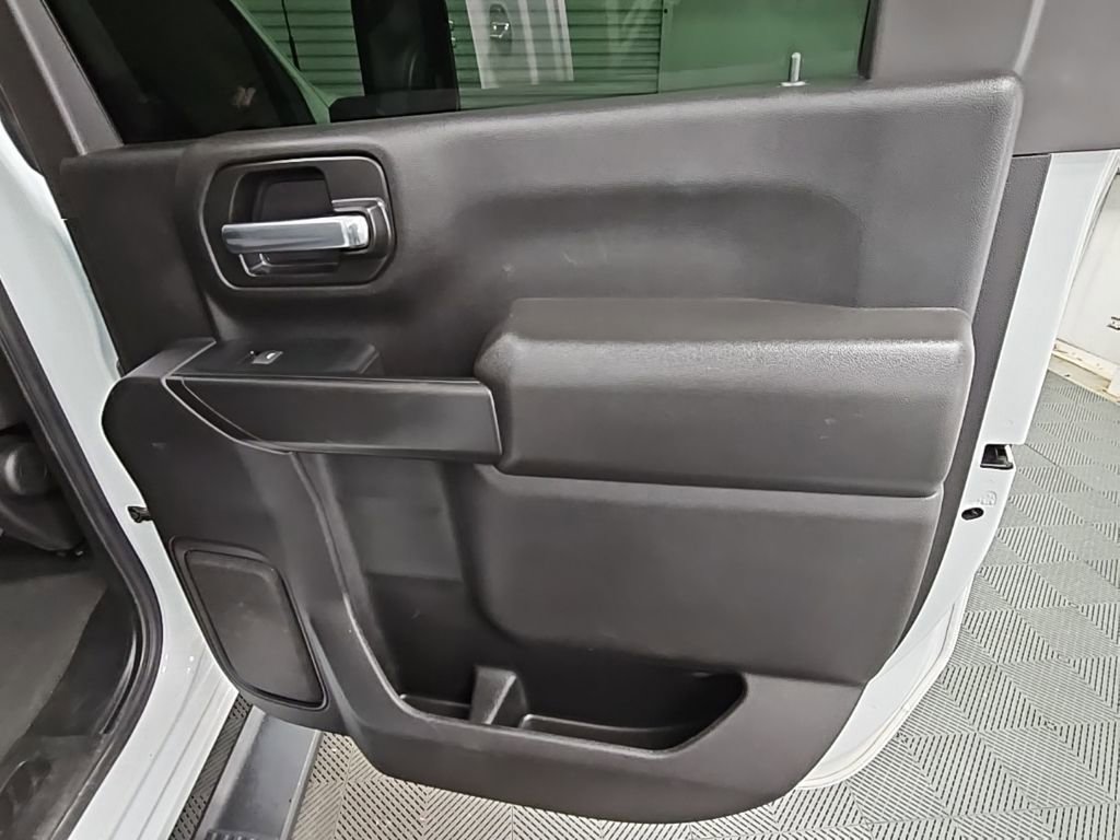 Used 2024 Chevrolet Silverado 2500 Custom w/ Custom Value Package image 29