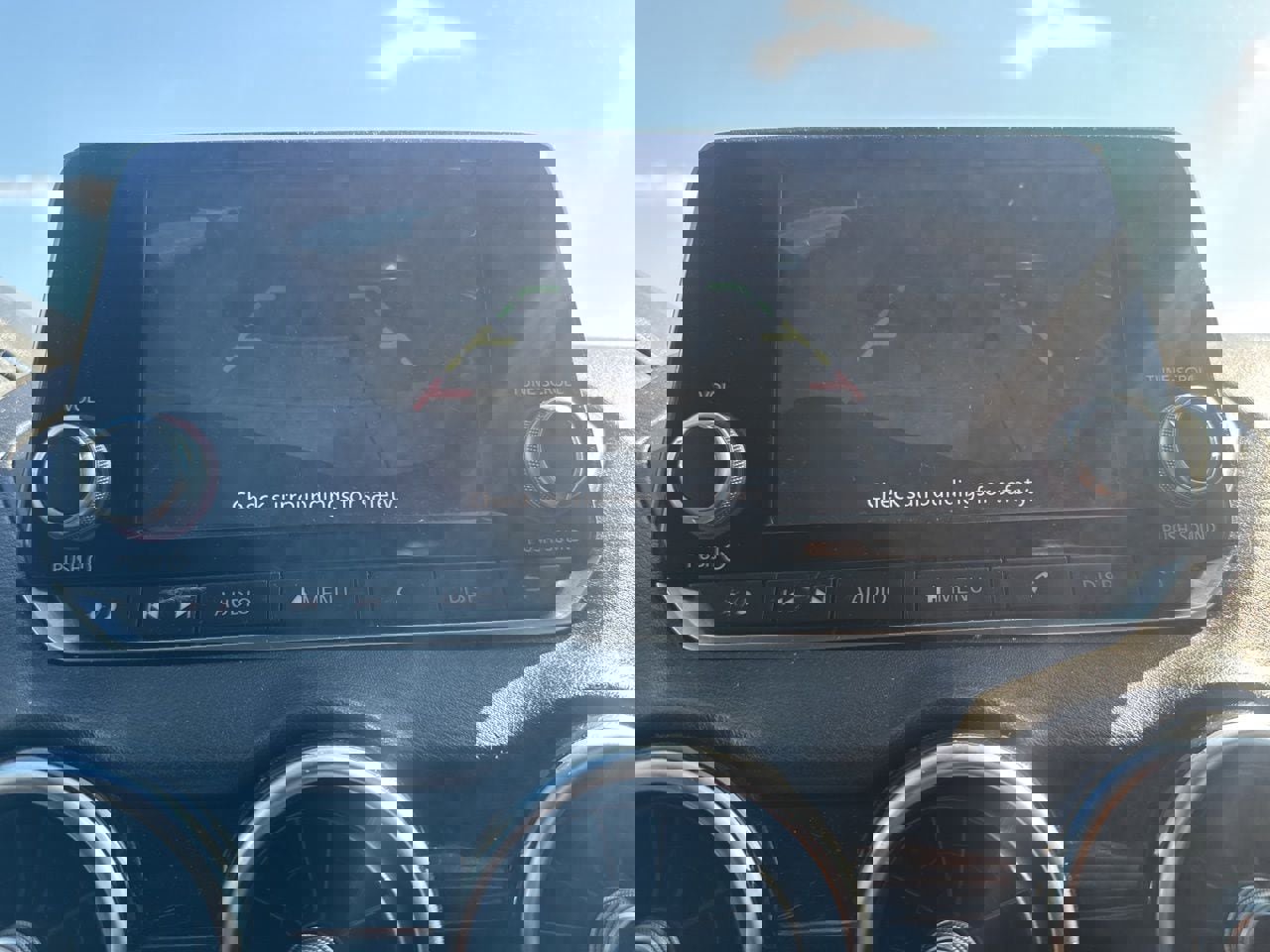 Used 2020 Nissan Sentra S image 40