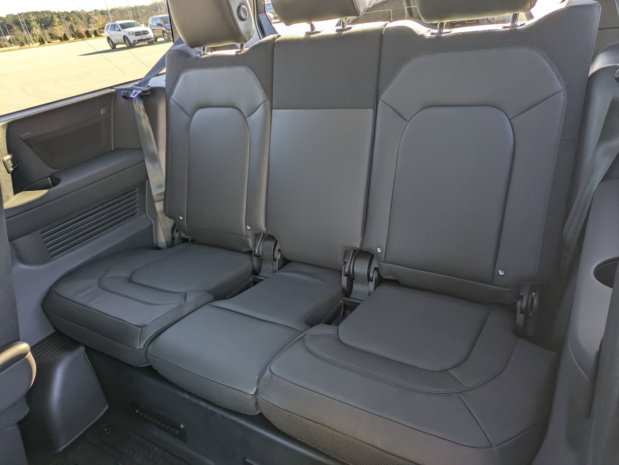 New 2026 Land Rover Defender 130 V8 image 28