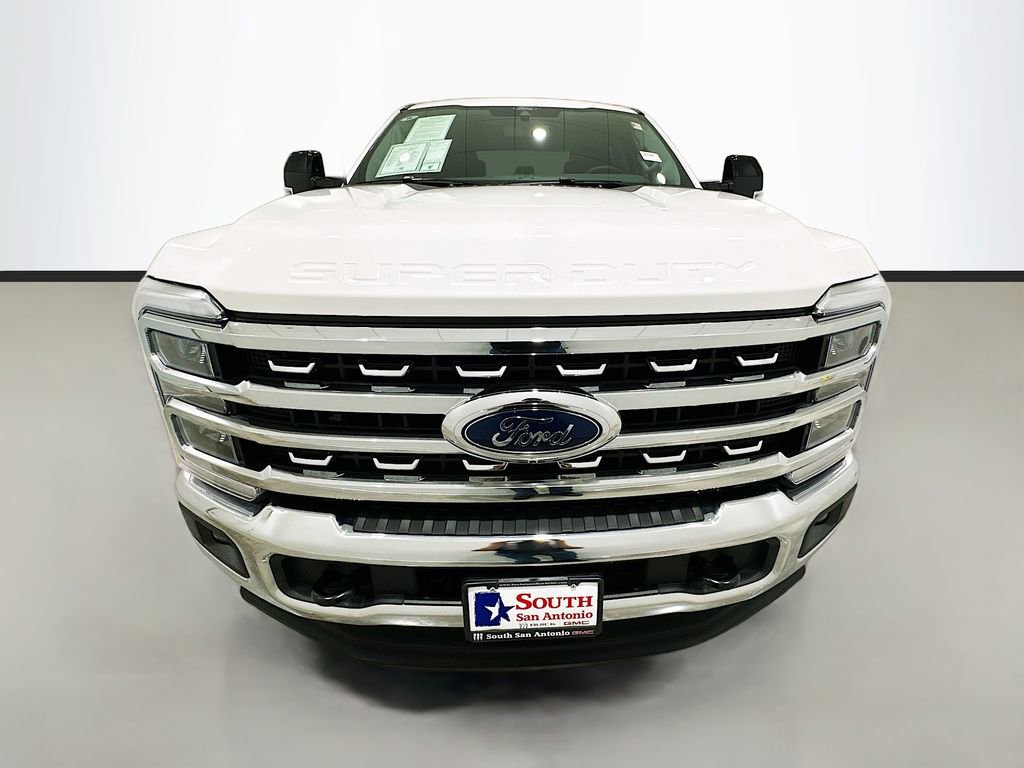 Used 2026 Ford F250 Lariat w/ FX4 Off-Road Package AWD/4WD image 2