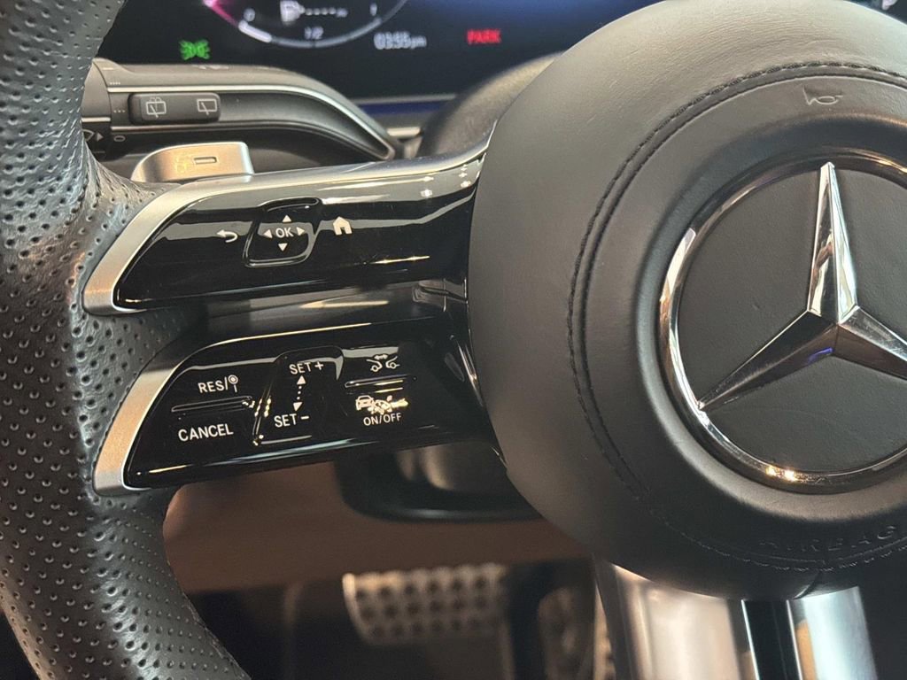Used 2024 Mercedes-Benz GLS 450 4MATIC image 23