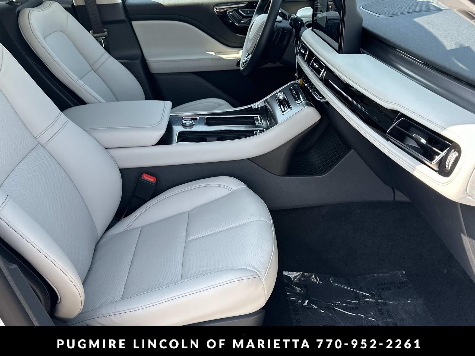 New 2026 Lincoln Aviator 2WD image 13