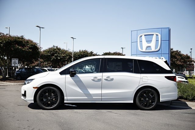 New 2026 Honda Odyssey Sport-L image 5