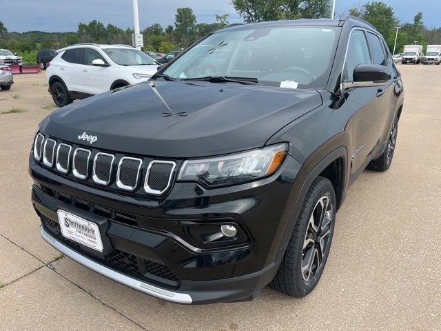 Used 2022 Jeep Compass Limited image 9