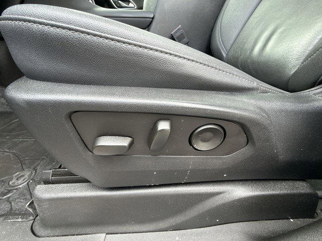 Used 2023 Chevrolet Tahoe LT w/ LT Signature Package image 14