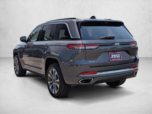 Used 2025 Jeep Grand Cherokee Overland w/ Luxury Tech Group IV AWD/4WD image 8