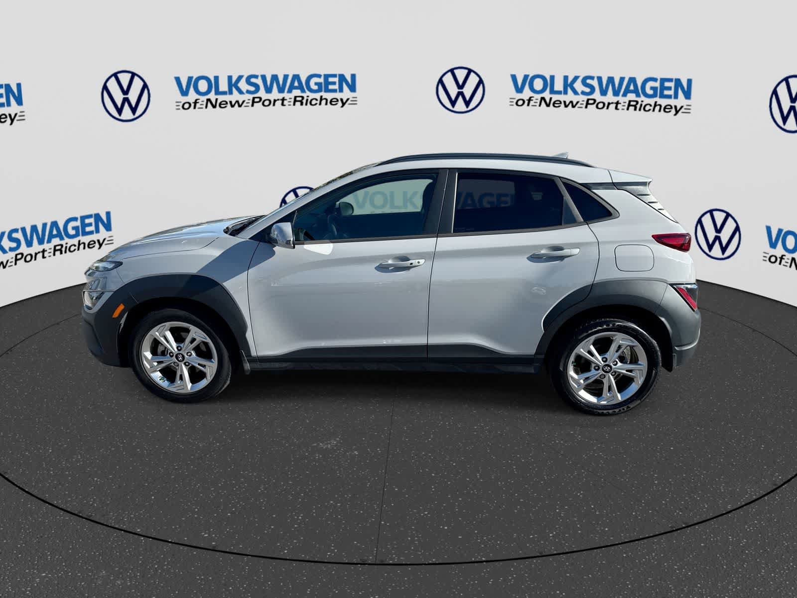Used 2022 Hyundai Kona SEL FWD image 11